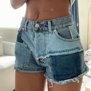 Patch Jean shorts